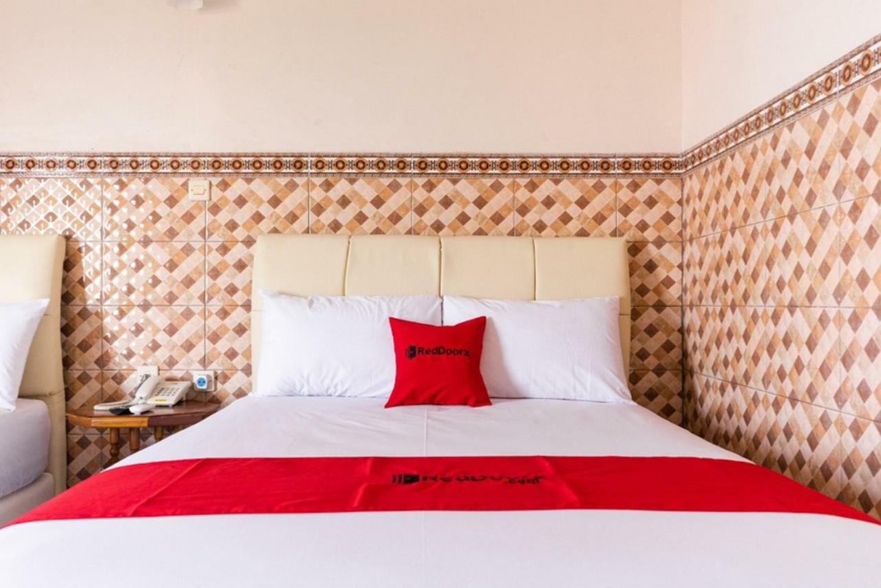 Hotel Reddoorz Near Jimbaran Market Bandungan 2*